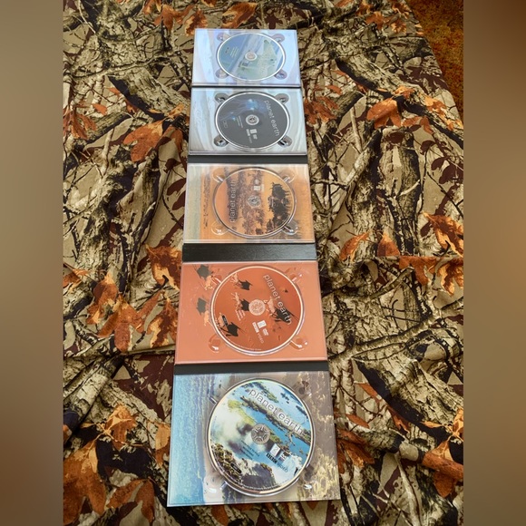 🐳 (3 for $15) Planet earth documentary complete series box set - Picture 3 of 3